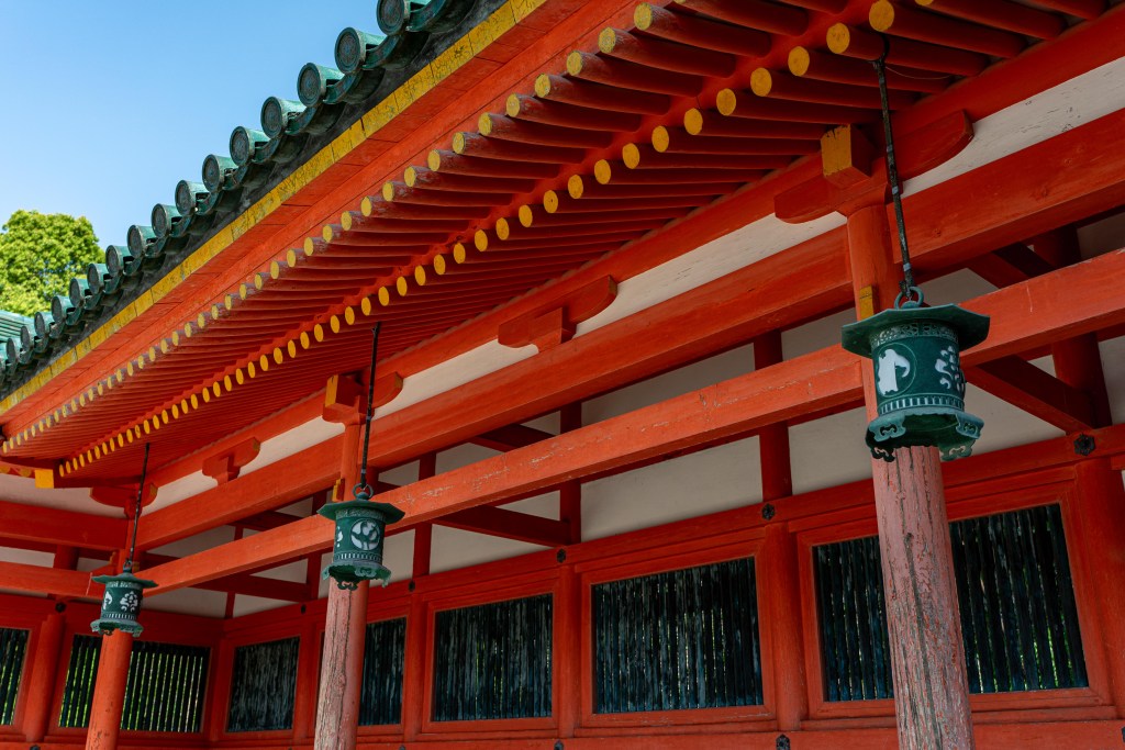 平安字ぐうにある、日露戦争勝利を記念して奉納された釣燈籠